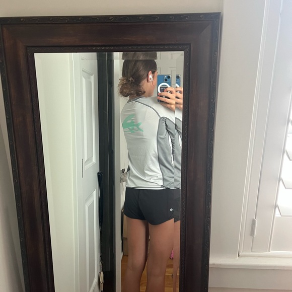 Girls Patagonia Rashguard - Picture 4 of 4